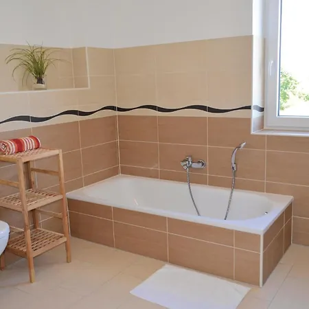 Lovely In With Sauna Apartamento *