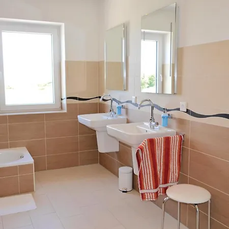 Apartamento Lovely In With Sauna *